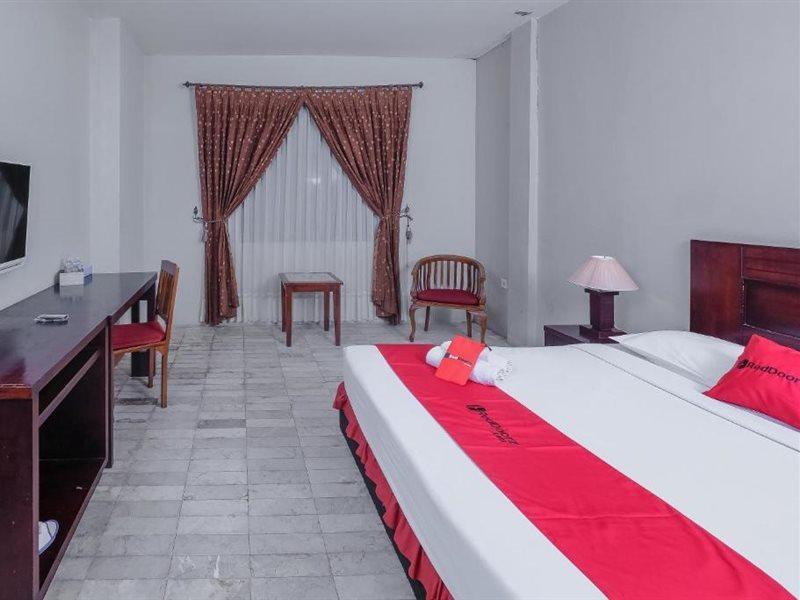 Reddoorz Plus Near Uin Banjarmasin Sungai Lutus Exterior photo