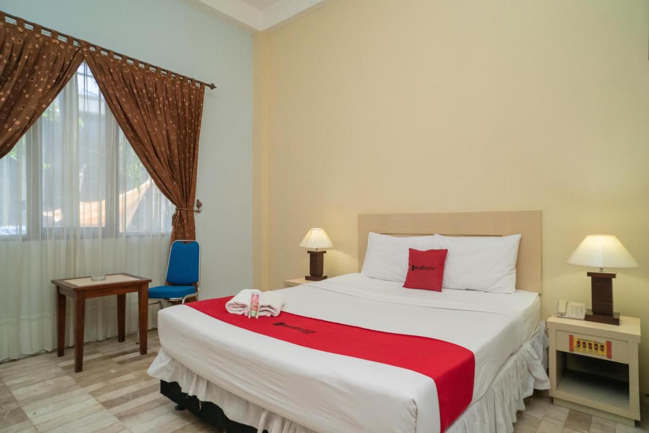 Reddoorz Plus Near Uin Banjarmasin Sungai Lutus Exterior photo