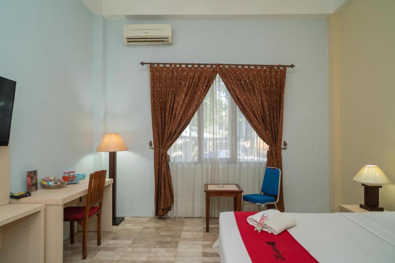 Reddoorz Plus Near Uin Banjarmasin Sungai Lutus Exterior photo