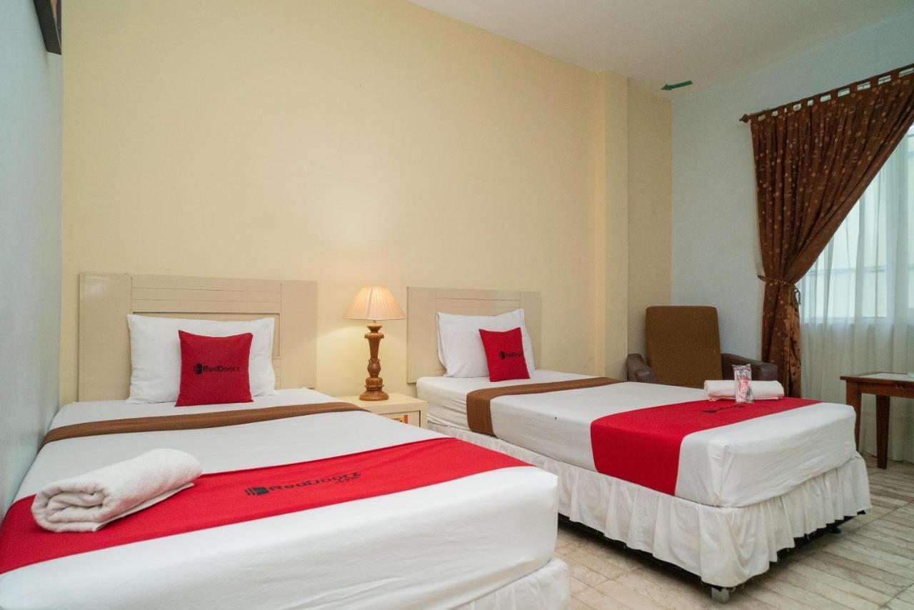 Reddoorz Plus Near Uin Banjarmasin Sungai Lutus Exterior photo